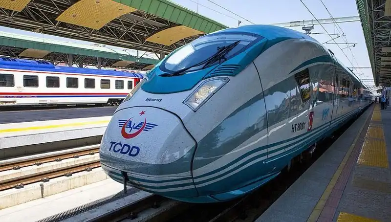 TCDD, 140 Yeni Kursiyer Makinisti Alıyor: Başvuru Sürecinde Bilinmesi Gerekenler