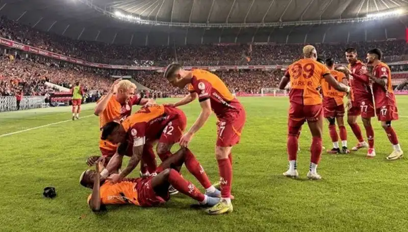 Futbol Dünyasında Kıran Kırana Pazarlık Süreci: 2025'in Dikkat Çeken Transferleri