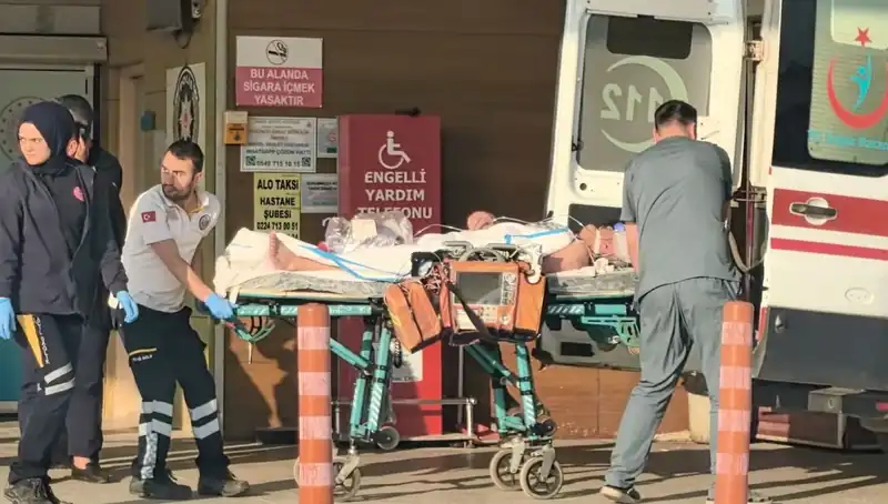 Sahte Alkol Faciası: Üç Kişi Komaya Girdi, Hayatları Tehlikede