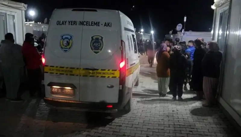 : Husumet Büyüdü: Kavgada Kan Aktı ve Mahalleyi Korkuttu