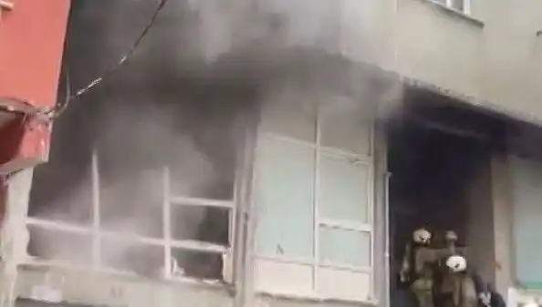 İstanbul'daki Beş Katlı Binada Korkutan Yangın: Olayın Detayları ve Son Gelişmeler