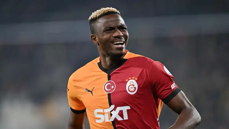 Osimhen'in Geleceği: Napoli ve Galatasaray'dan Yeni Bir Sayfa mı Açılıyor?