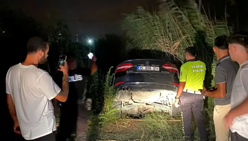 Kaçan Trafik Magandası Dere Yatağına Düşerken Kaza Anını Anlatan Görüntüler Ortaya Çıktı