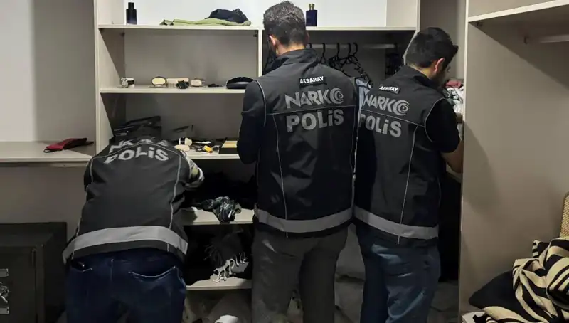 Uyuşturucu Operasyonunda F Serisi Dolarları Yakalandı: Piyasada Deprem Etkisi