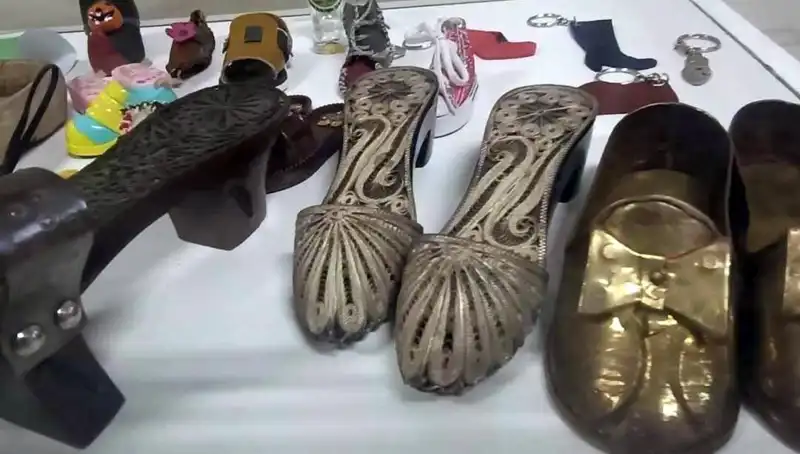 Ünlü İsimlerin Ayakkabılarıyla Dolu: Heyecan Verici Müze Ziyareti