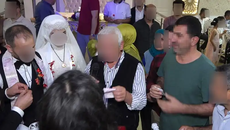 Davetsiz Düğüne Giden Hırsız: Pasta Yedi, Takıları Çaldı!