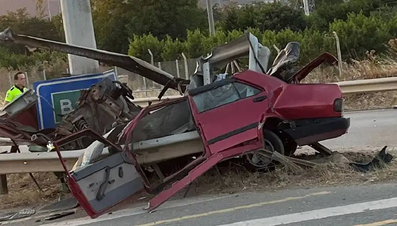 Hurdaya Dönmüş Araçtan Fırladı, Trajedi Sonrası Hayatını Kaybetti