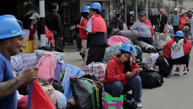 Peru'da Madenciler Sokakları Terk Etmiyor: Protestolar Neden Yükseliyor?