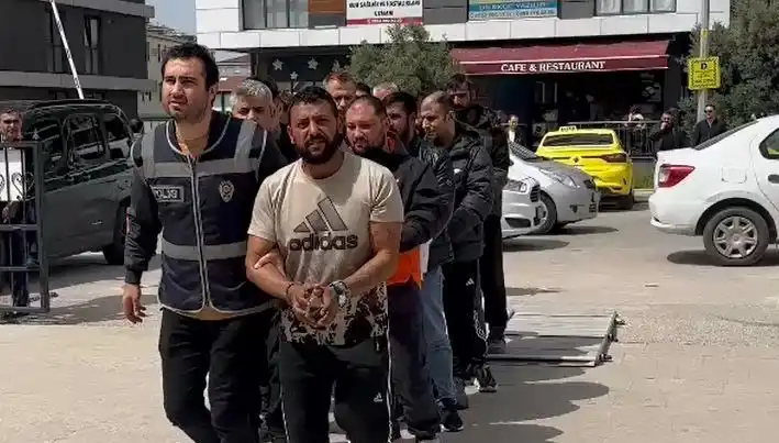 Edirne'de Çığır Açan Operasyon: Yedi Firari Suçlu Yakalandı!