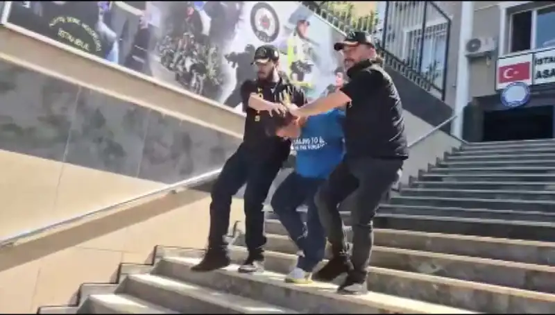 Ümraniye'de 600 Bin Liralık Gasp: Suçlular Film Gibi Takiple Yakalandı!