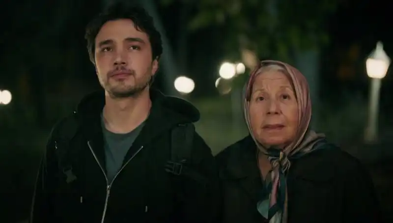 Aile Saadeti Dizisinin 1. Bölüm Tarihi Açıklandı: İzleyicileri Neler Bekliyor?