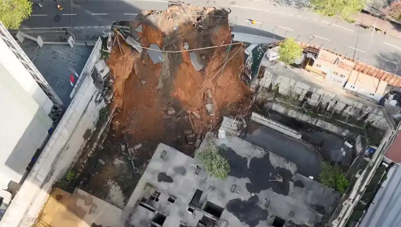 Sarıyer'de Yol Çökmesine Neden Olan Sorunlar ve Alınan Önlemler