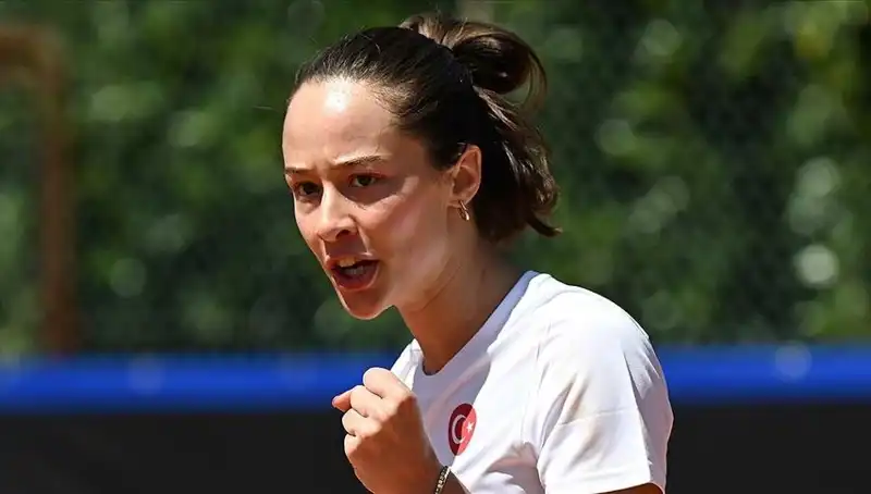 Milli Tenisçi Zeynep Sönmez, Finaldeki Rakibini Sallamaya Hazır!