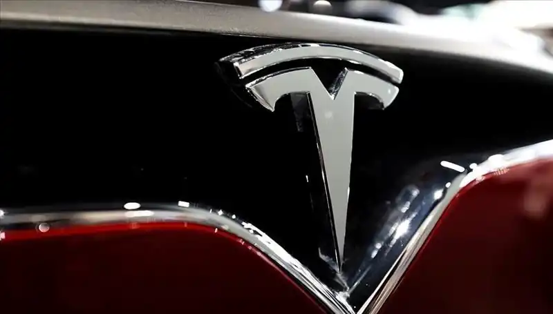 Tesla’da Karışık Günler: Ucuz Model Tartışmaları ve FSD Beklentileri Devam Ediyor