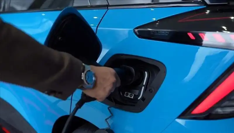 Türkiye'de Elektrikli Araç Şarj İstasyonu Sayısı 11 Bini Geçti!