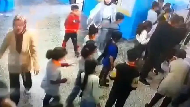Mardin'de Dili Boğazına Kaçan Öğrenciyi Müdür Yardımcısı Anında Kurtardı