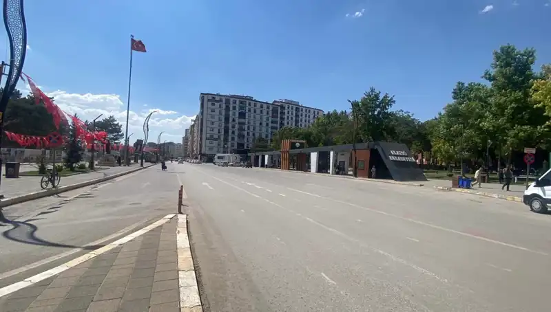 Elazığ'da Sokaklar Boş, Şehir Huzura Kavuştu!