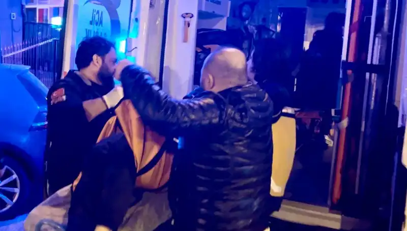 Tartışma Sonrası Aileyi Sarsan Olay: Babayı Vuran Genç Gözaltına Alındı