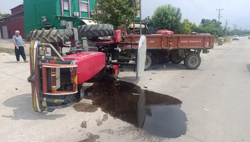 Otomobil ve Traktör Çarpıştı: İki Kişi Yaralandı, Olayın Ayrıntıları Şok Edici