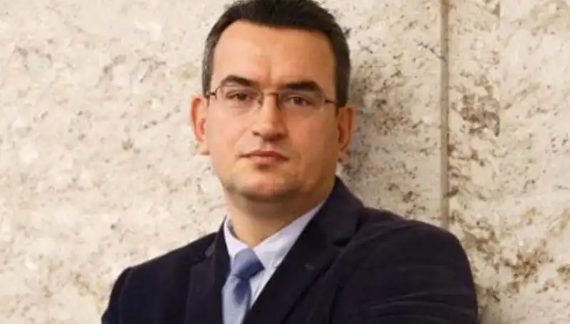 DEVA Partisi Kurucu Üyesi Metin Gürcan Kimdir? Hayatı ve Başarıları