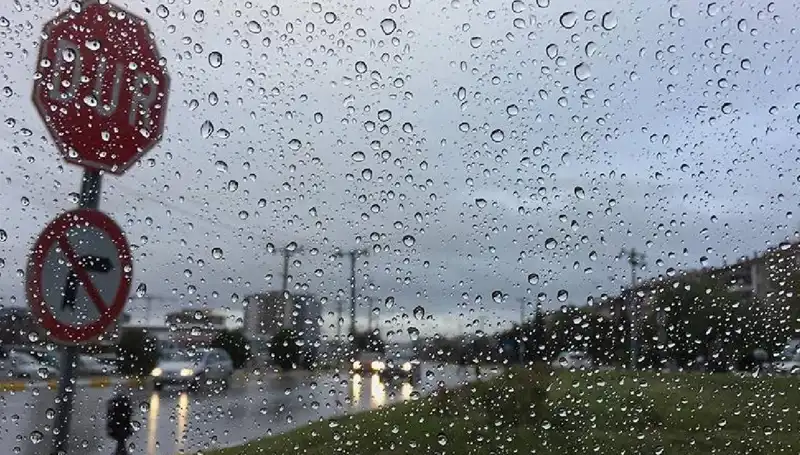 Meteoroloji'den Çarpıcı Uyarı: 20 İl İçin Yağış ve Sıcaklık Düşüşü!