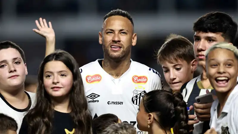 Fenerbahçe'nin Neymar Transferi Hakkındaki Kararı ve Gelecek Beklentileri