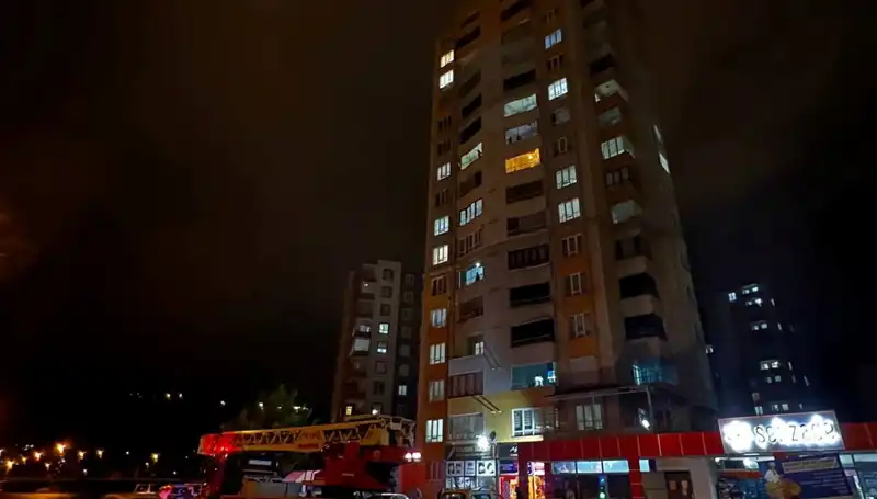 Yıldırım Düşmesi Sonrası Apartmanda Şok Gelişmeler!