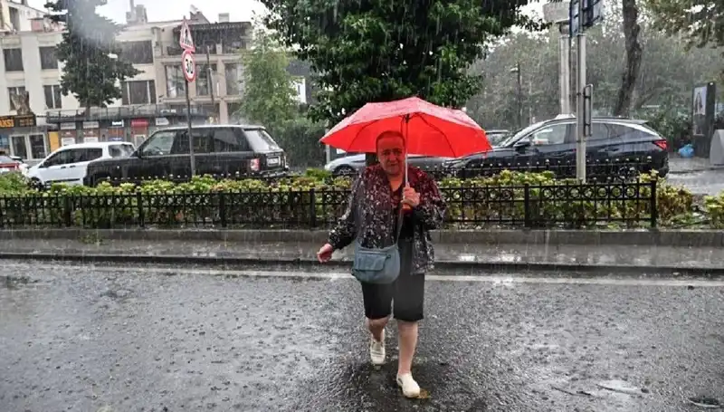 Sarı Kodlu Yağış Uyarısı: Artan Risklere Dikkat Edin!