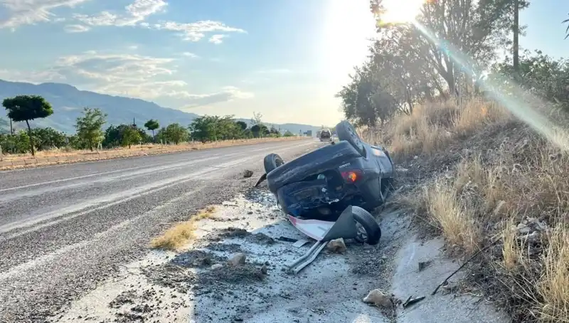Adıyaman'da Otomobil Takla Attı: Kaza Anı Kameralara Yansıdı