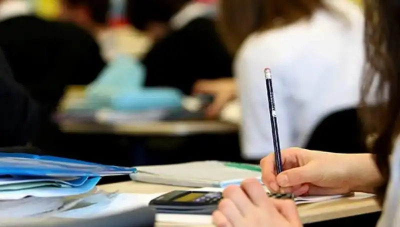 Üniversite Kontenjanlarında Şok Düşüş: Gelecek Nesilde Ne Olacak?